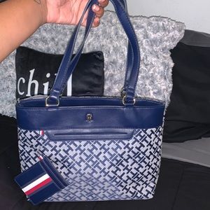 AUTHENTIC TOMMY HILFIGER PURSE
